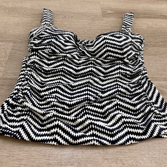 2BAMBOO Twist Underwire Tankini Swim Top Zig Zag Print - Picture 5 of 13